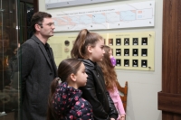 Министр провел экскурсию по Абхазскому государственному музею для подопечных фонда &quot;Ашана&quot;в рамках проекта &quot;Культура-детям&quot;