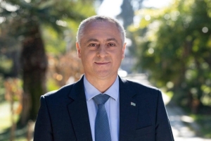 Бадра Гунба поздравил работников театра с Международным днём театра