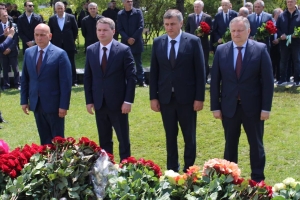 Даур Кове почтил память Первого президента Абхазии