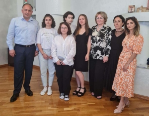 Даур Кове встретился с делегацией, которая приняла участие в международном детском культурном форуме в Москве