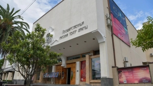 Бадра Гунба и Сергей Кириенко посетили музей РУСДРАМа в Сухуме